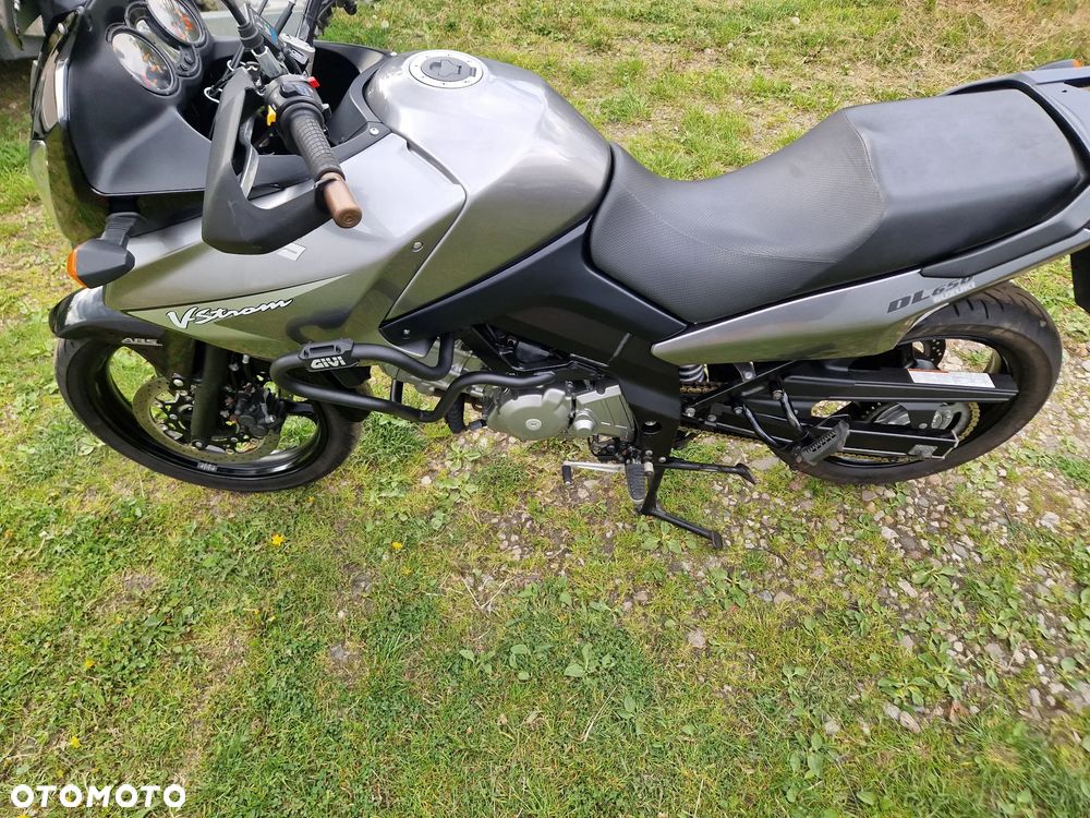 Suzuki V-STROM - 5
