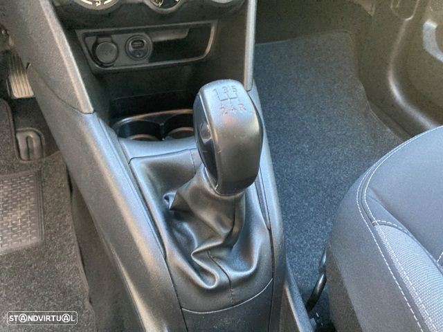 Peugeot 208 1.6 BlueHDi Style - 22