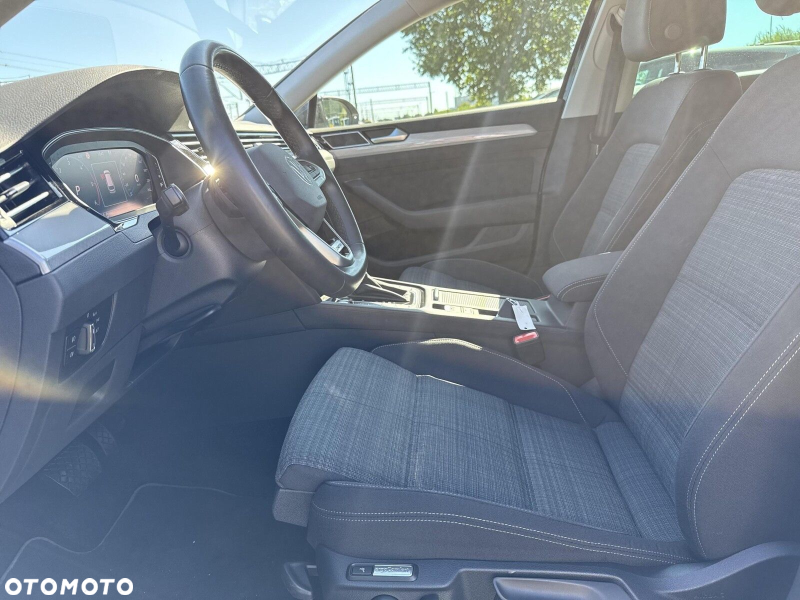 Volkswagen Passat 2.0 TDI Business DSG - 20