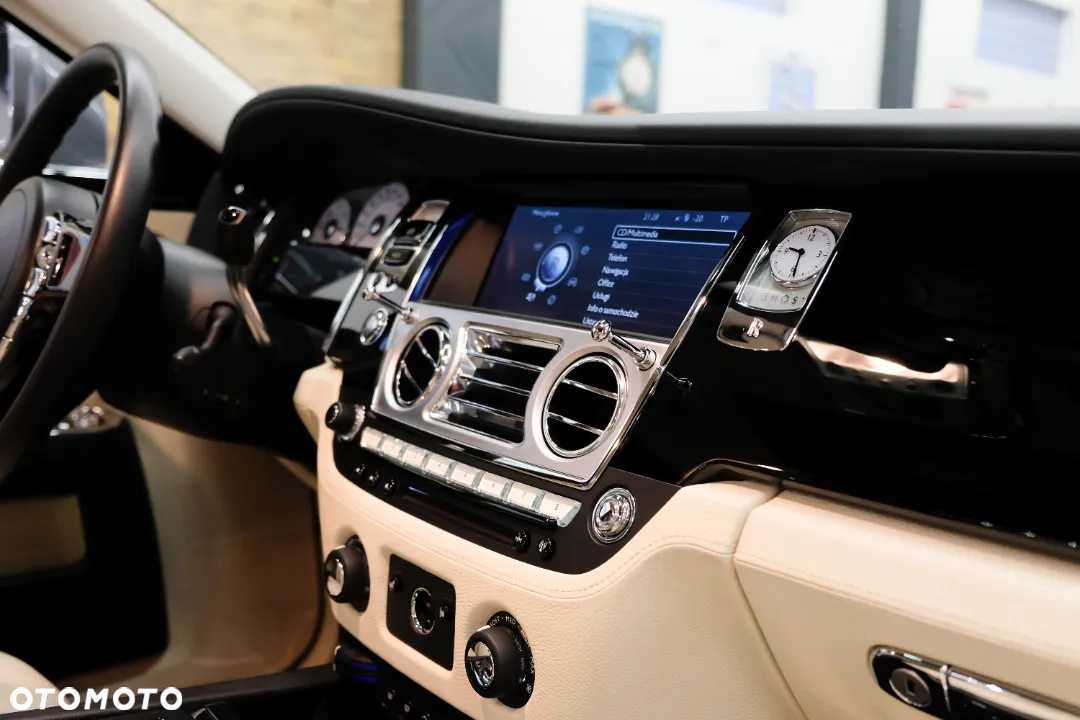 Rolls-Royce Ghost - 23