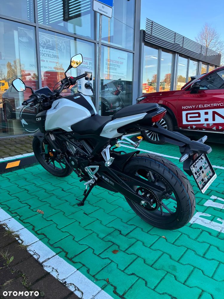 Honda CB - 2