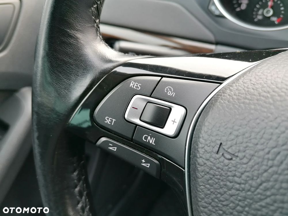 Volkswagen Jetta 1.4 TSI BMT Comfortline - 17