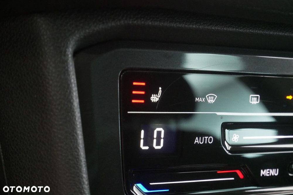 Volkswagen Tiguan 1.5 eTSI Life DSG - 24