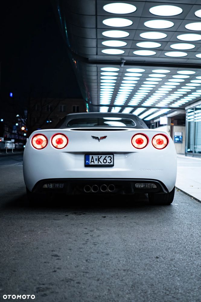 Chevrolet Corvette - 20