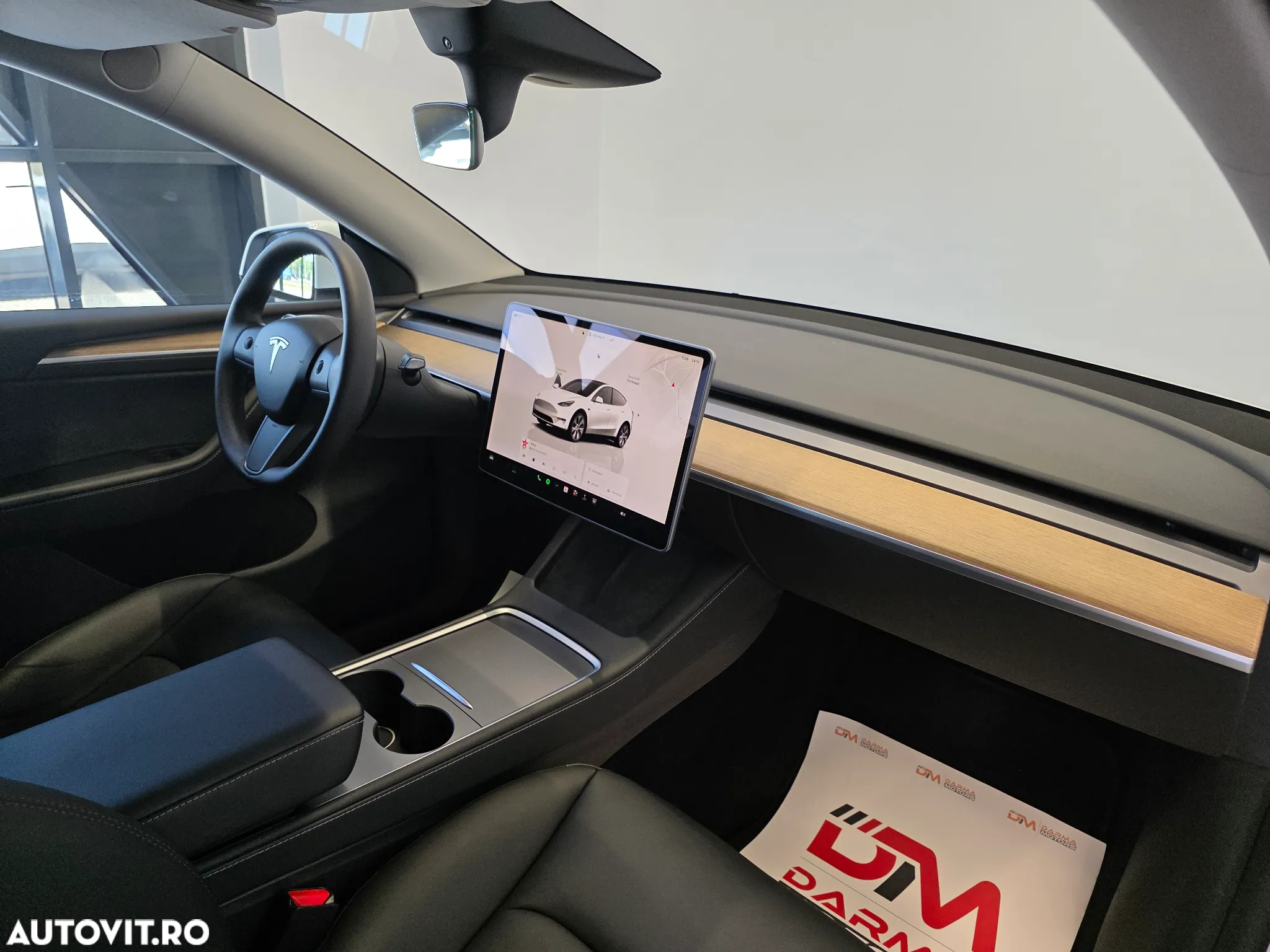 Tesla Model Y Long Range Dual Motor AWD - 7