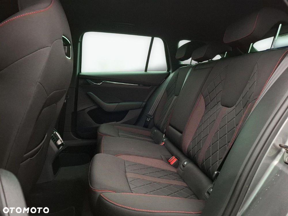 Skoda Octavia 2.0 TDI RS DSG - 14