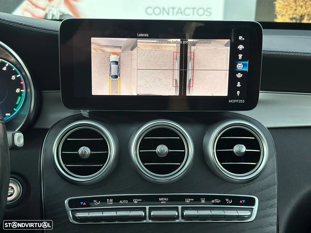 Mercedes-Benz GLC 300 de 4Matic 9G-TRONIC AMG Line Plus - 33