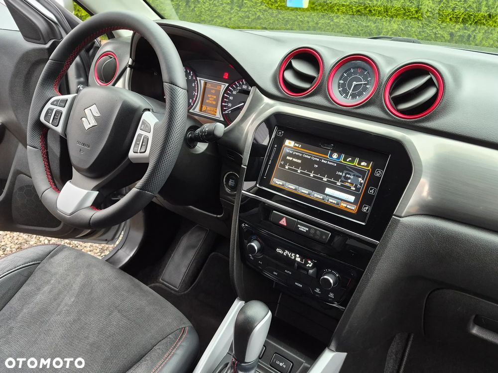 Suzuki Vitara 1.4 Boosterjet Automatik S - 24