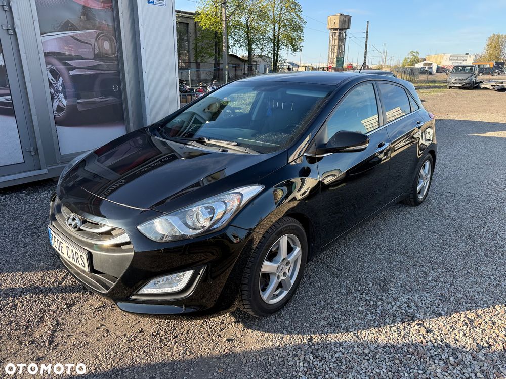 Hyundai i30 1.6 Comfort EU5 - 2