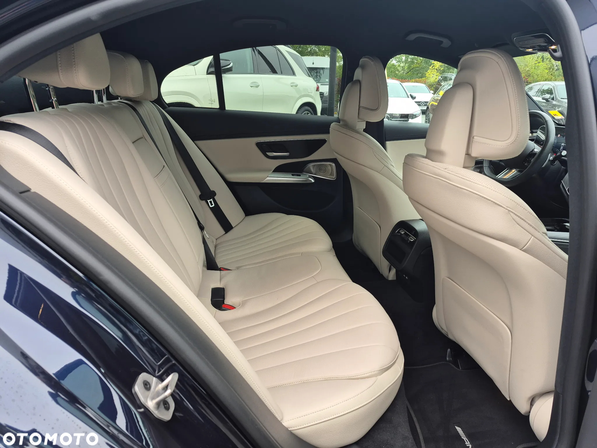 Mercedes-Benz Klasa E 220 d mHEV 4-Matic AMG 9G-Tronic - 29