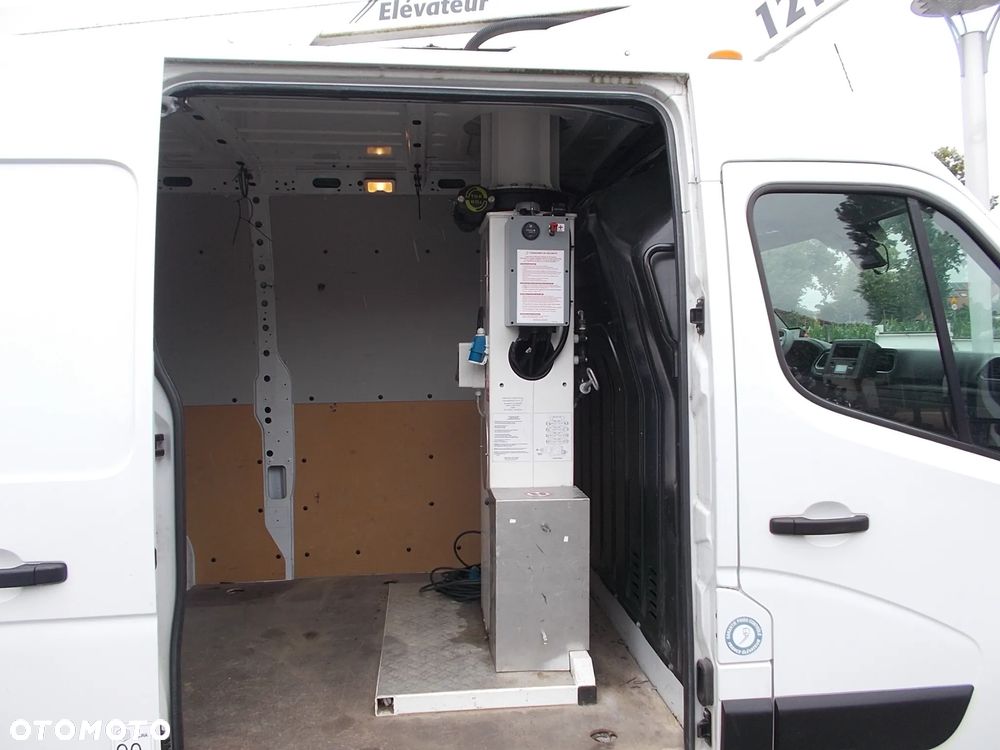 Renault Master - 10