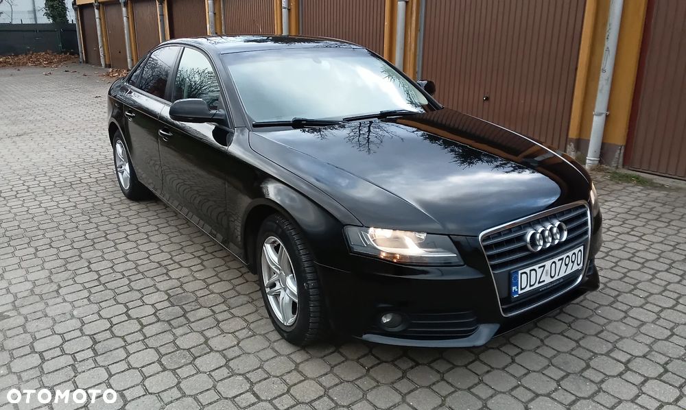 Audi A4 Limousine - 15