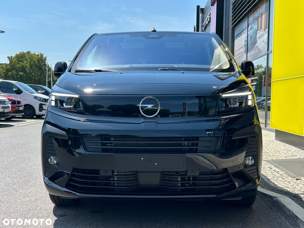 Opel Zafira 2.2 Diesel XL Business VIP - 2