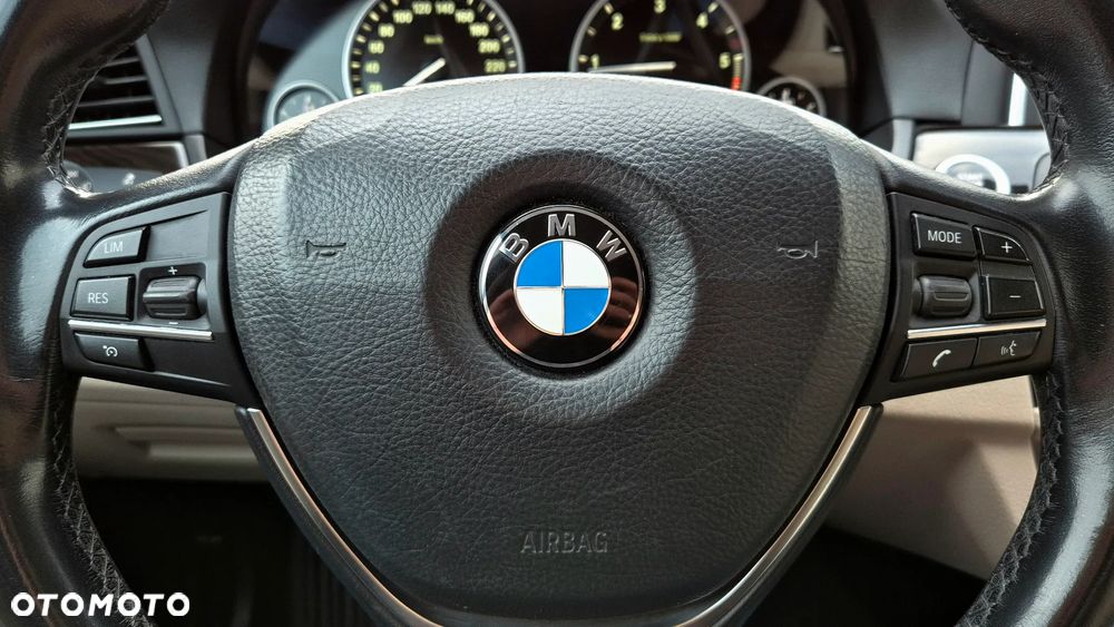 BMW Seria 5 520d Luxury Line - 21