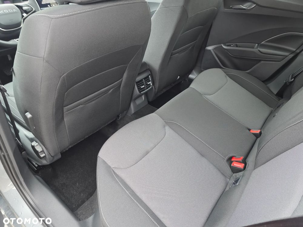 Skoda Fabia 1.0 TSI Drive DSG - 9