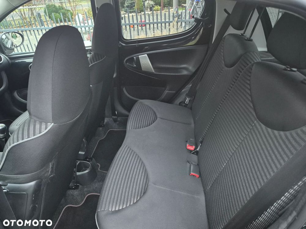 Peugeot 107 70 Urban Move - 16