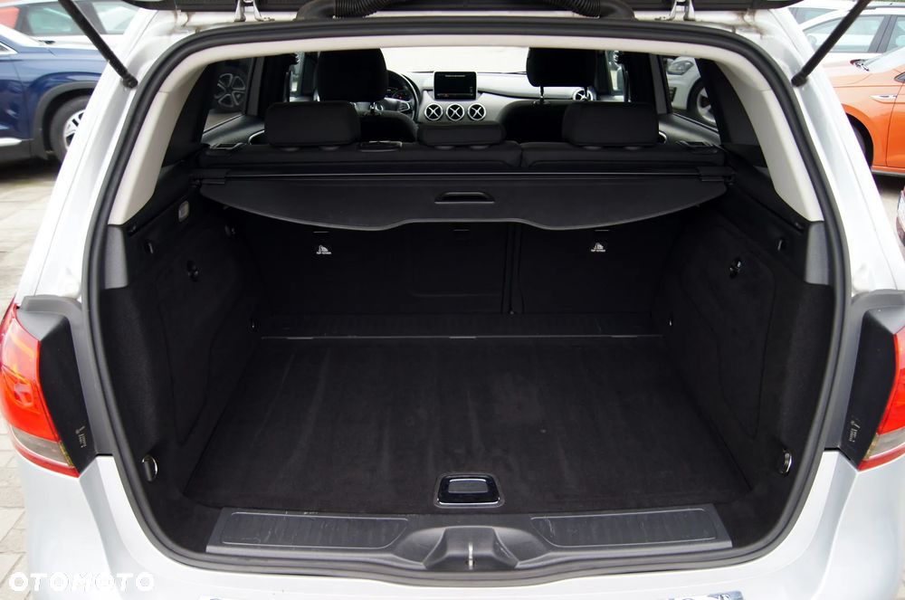 Mercedes-Benz Klasa B 180 Style - 21