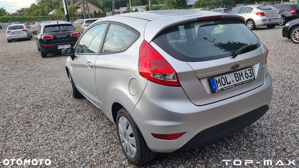 Ford Fiesta - 10