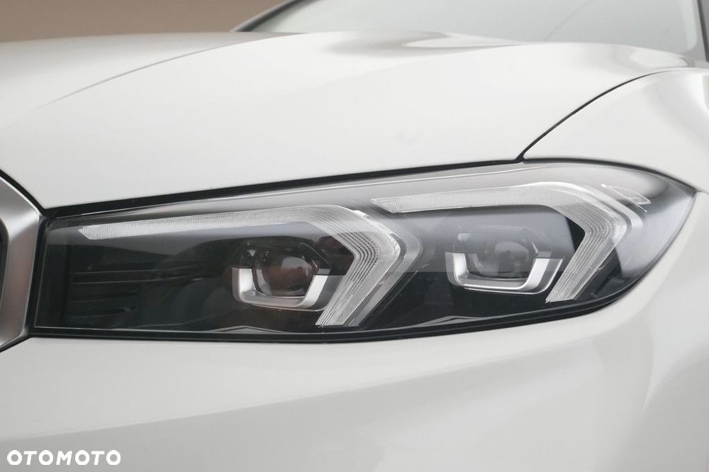 BMW Seria 3 - 13