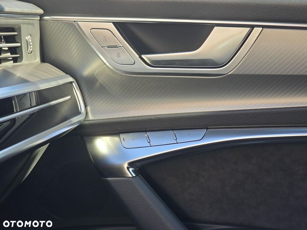 Audi A6 Allroad - 25