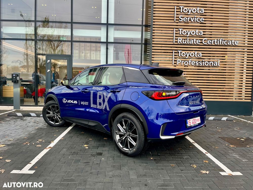 Lexus LBX 1.5 HEV 4x2 CVT Relax - 5