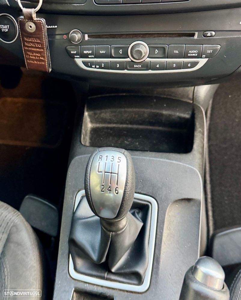 Renault Laguna Break 1.5 dCi Dynamique S - 9