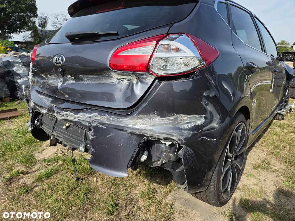 Kia Ceed 1.6 T-GDI GT-Track - 17