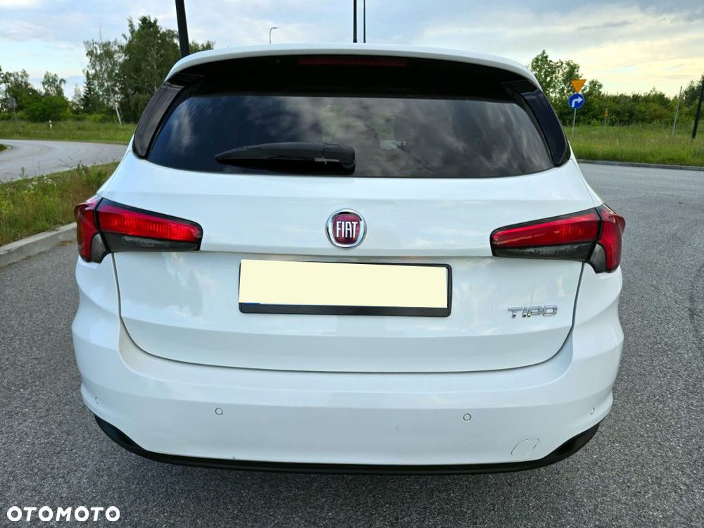 Fiat Tipo 1.6 MultiJet Lounge - 26