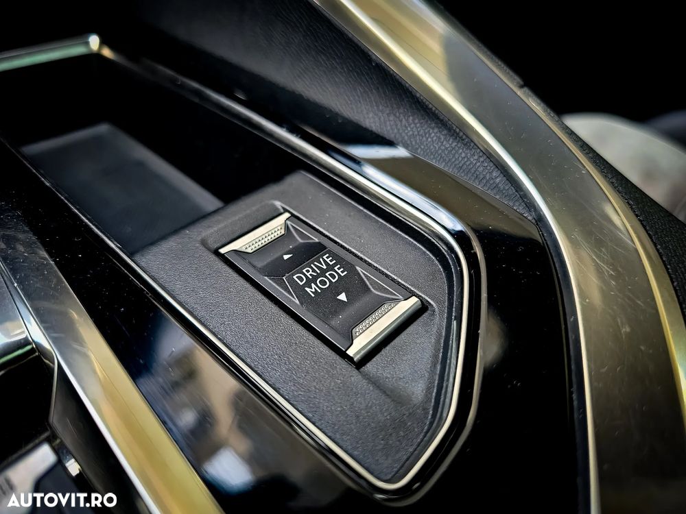 Peugeot 3008 PHEV 300 EAT8 4X4 GT - 21