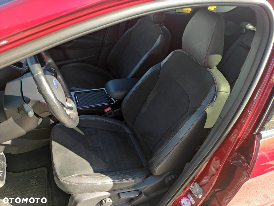 Ford Kuga - 15