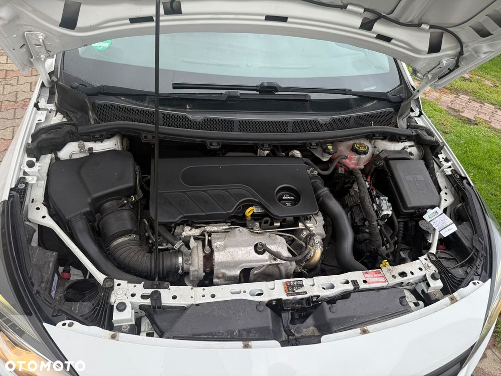 Opel Astra 1.6 CDTI Essentia - 6
