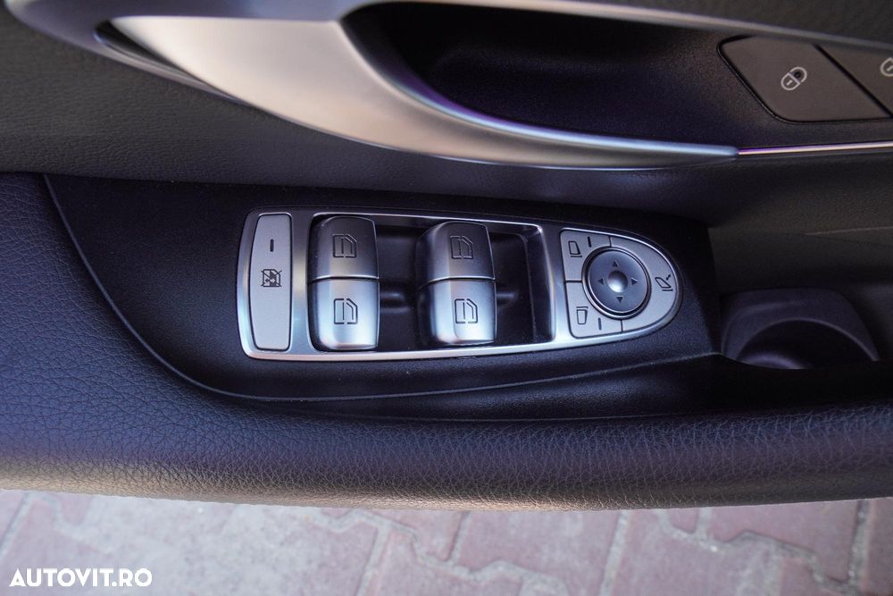 Mercedes-Benz E - 15