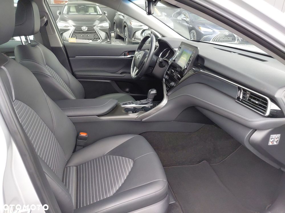Toyota Camry 2.5 Hybrid Prestige CVT - 9