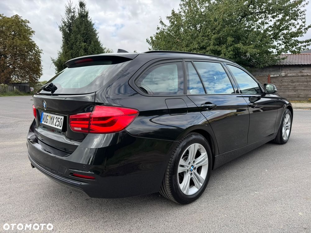 BMW Seria 3 320d xDrive Sport Line - 10