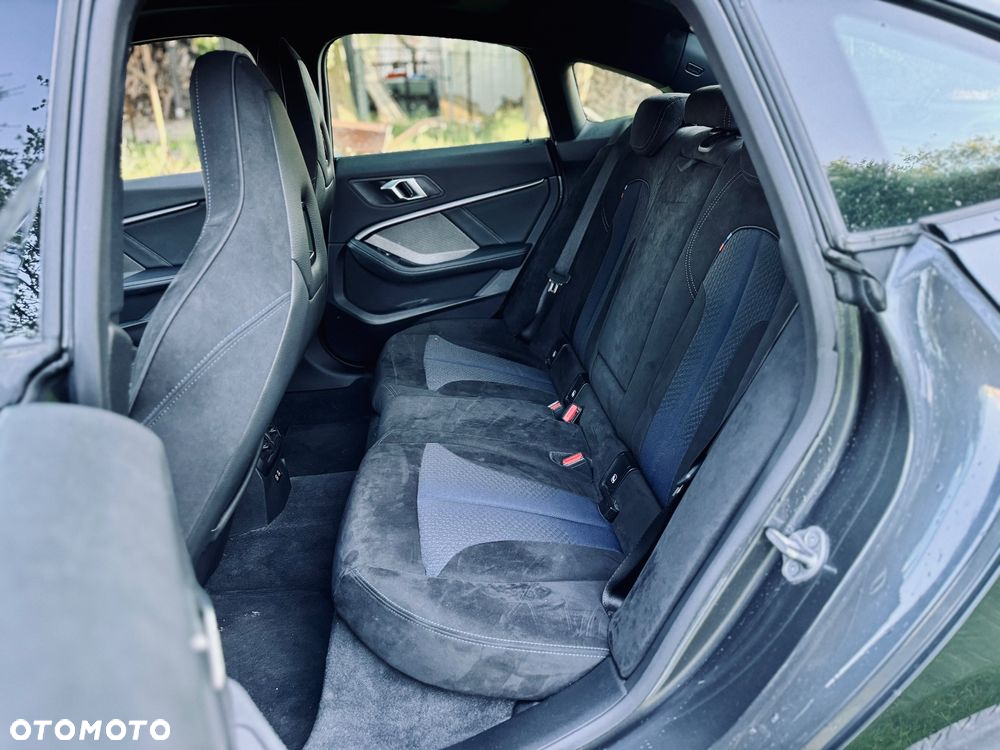 BMW Seria 2 218i GT M Sport - 12