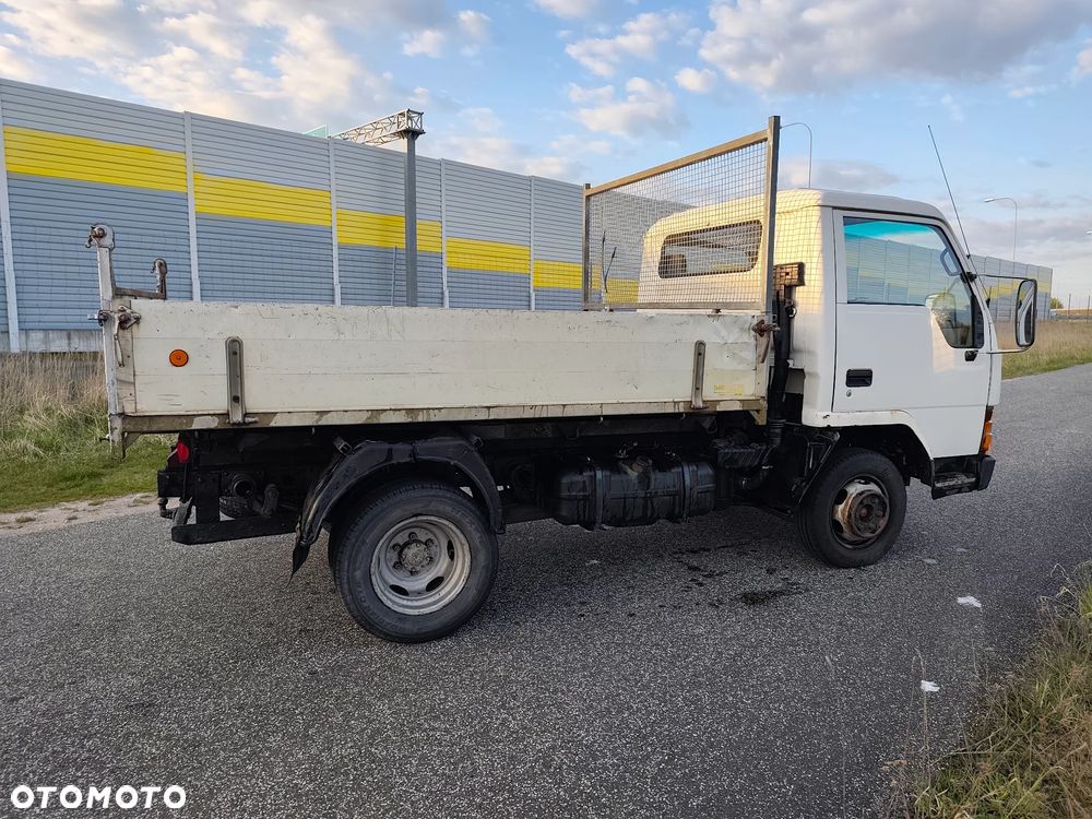 Mitsubishi Canter - 3