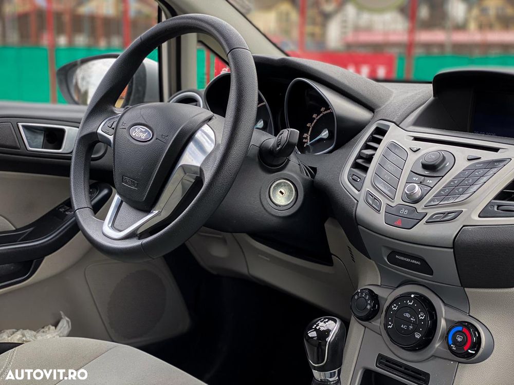 Ford Fiesta - 27