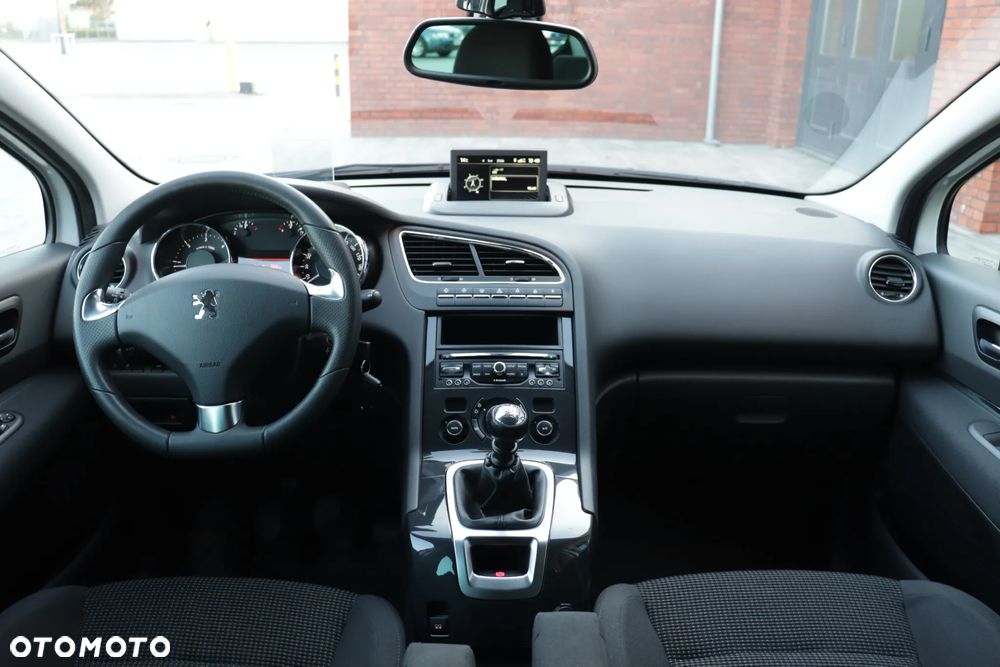 Peugeot 5008 HDI FAP 150 Allure - 24