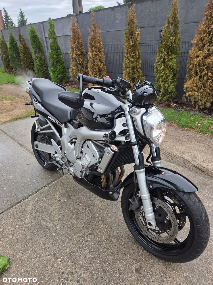 Yamaha FZ6 - 1