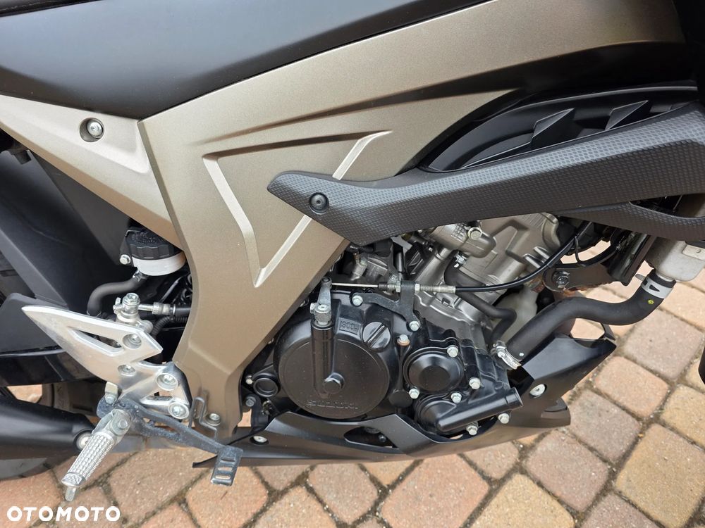 Suzuki GSX - 25