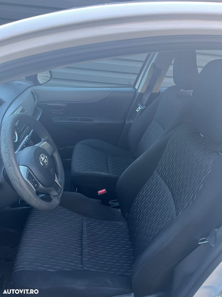 Toyota Yaris 1.3 VVT-i Terra - 8