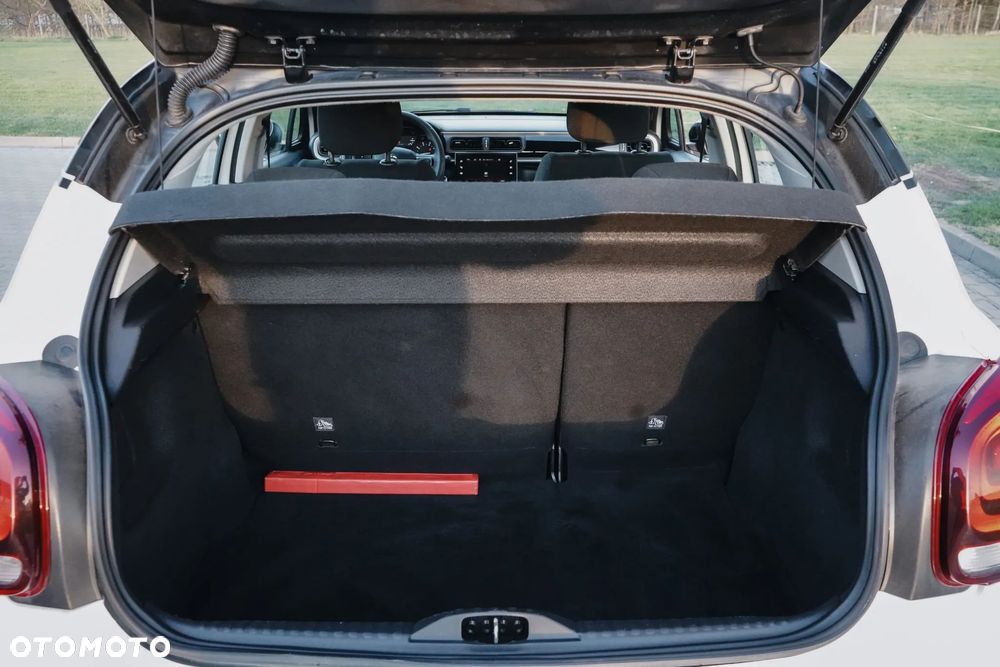 Citroën C3 1.2 PureTech Shine - 32