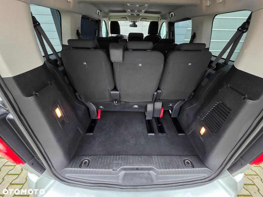 Peugeot Traveller L2 2.0 Allure - 20