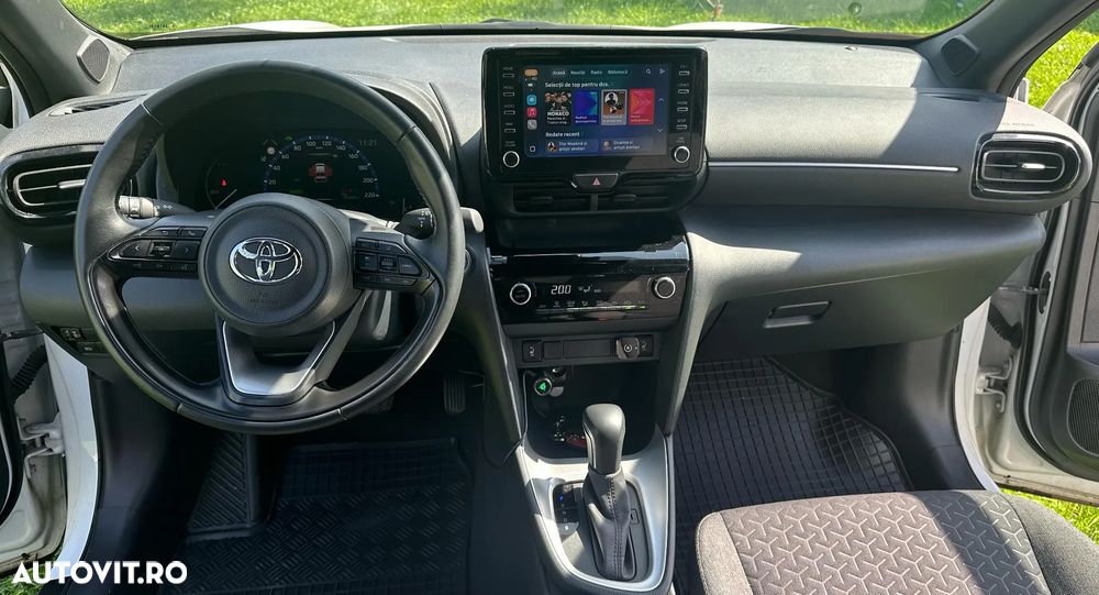 Toyota Yaris Cross 1.5 VVT-i HSD 116 4x2 HEV Dynamic - 5