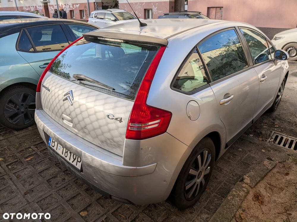 Citroen C4 2007 photo 2