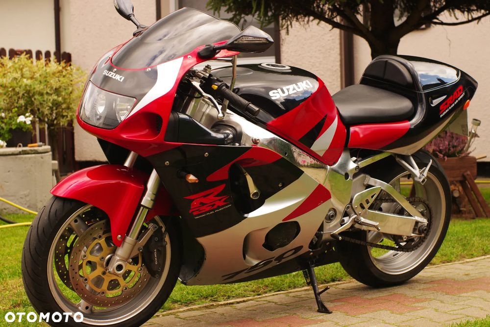 Suzuki GSX-R - 13