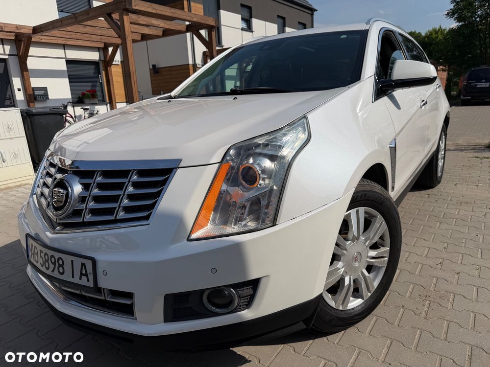 Cadillac SRX - 1