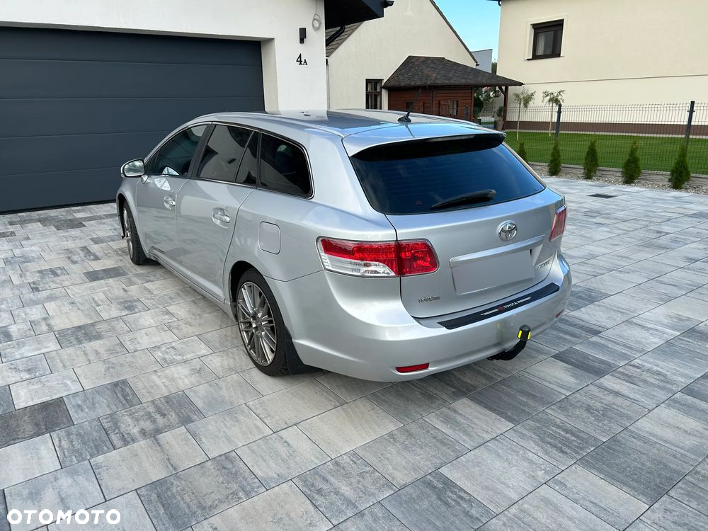 Toyota Avensis 1.8 Sol plus NAVI - 7