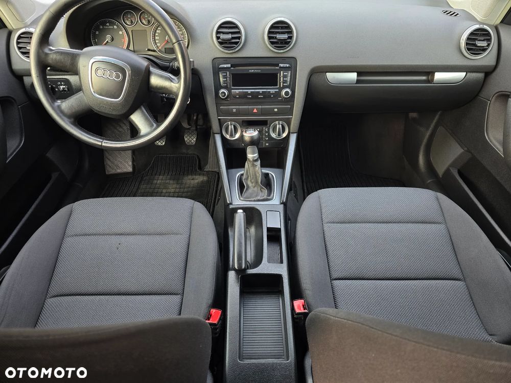 Audi A3 Sportback 1.8 TFSI Ambition - 31