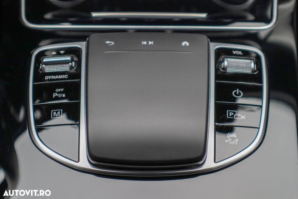 Mercedes-Benz GLC - 29